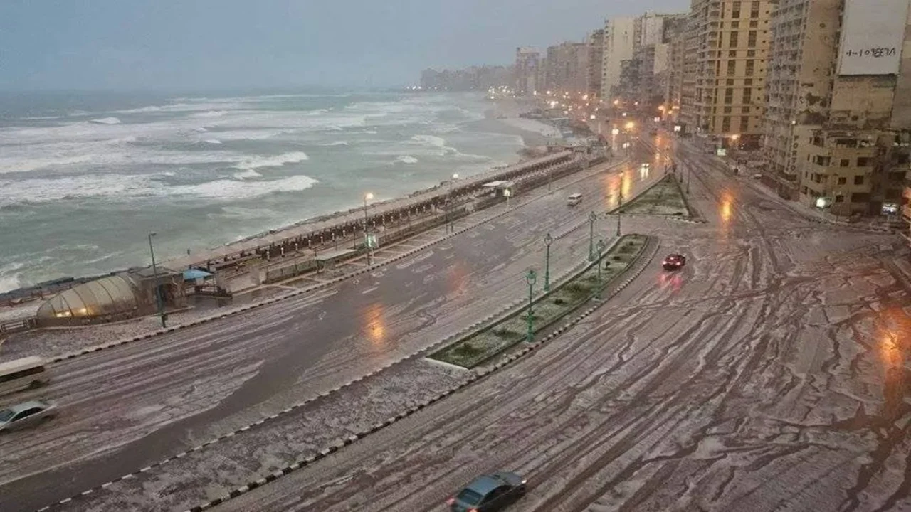 الأرصاد تحذر من أمطار رعدية تضرب الإسكندرية خلال طقس عيد الفطر 2026